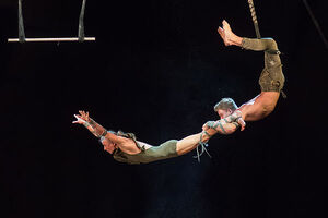 trapeze acrobaten Milena en Christopher